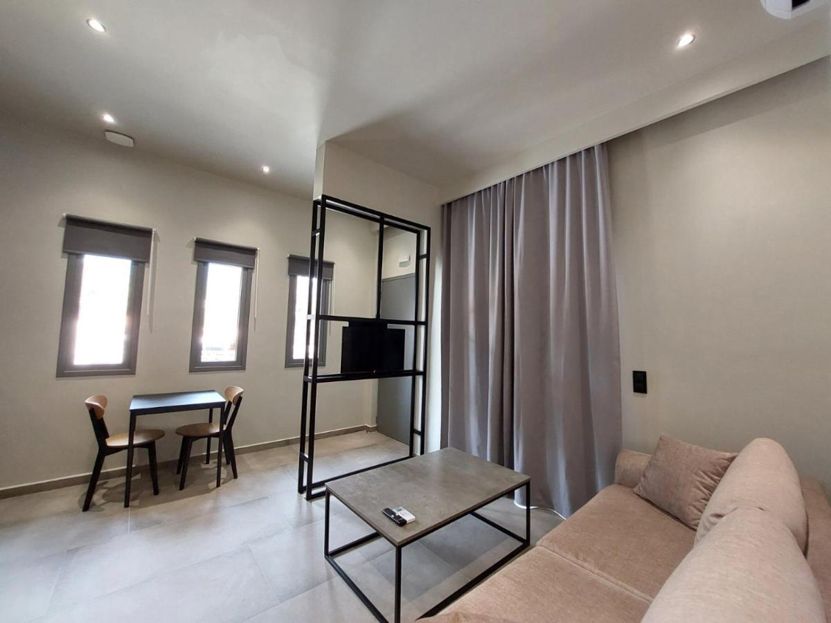 Rea'S Luxury Apartments Stoúpa Exterior foto